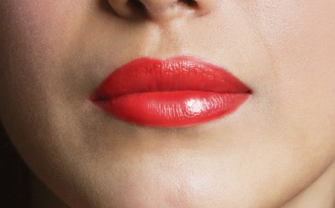 口红对女人的危害 经常用口红好吗 口红的危害有哪些